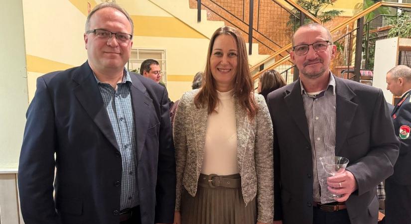 Botrány: a tiszás képviselőjelölt durván beleszállt a polgármesterekbe, sokan felháborodtak a rágalmain