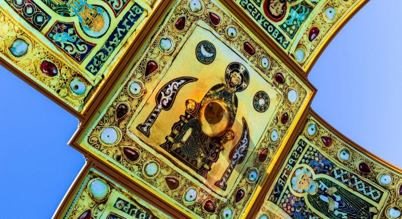 Van még egy magyar Szent Korona, a kinézetétől kiráz a hideg, hét pecsétes titok volt eddig a létezése is