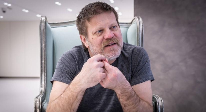 Szabó Győző kivételt tett: ritkán látott lányával posztolt közös képet