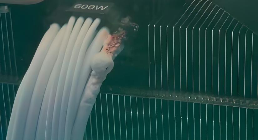 Ilyet se látunk minden nap, már füstölt a GeForce, de a játék még futott