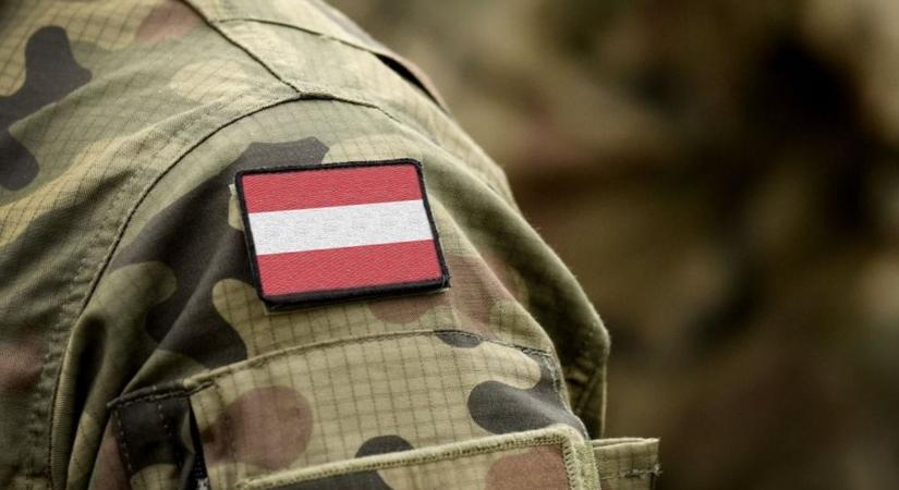 Népszavazás dönthet a sorkatonai szolgálat meghosszabbításáról Ausztriában