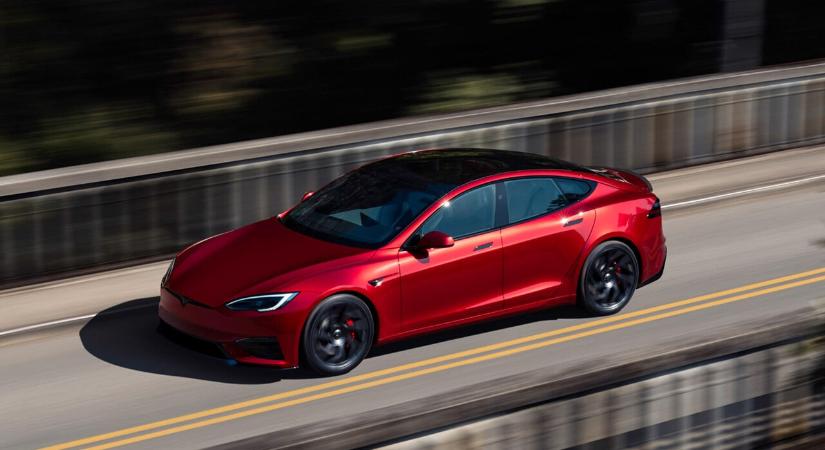 A kezdet vége: viszlát, Model S!