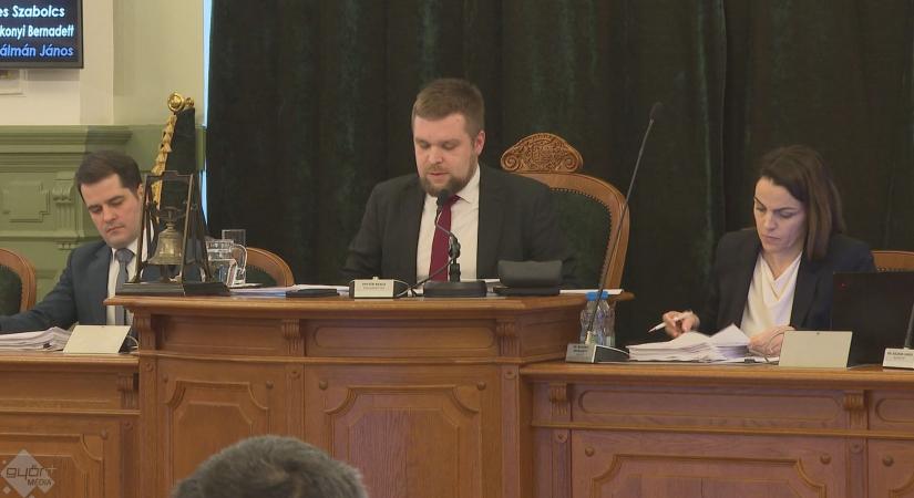 Közgyűlés: Pintér Bence nem akart dolgozni