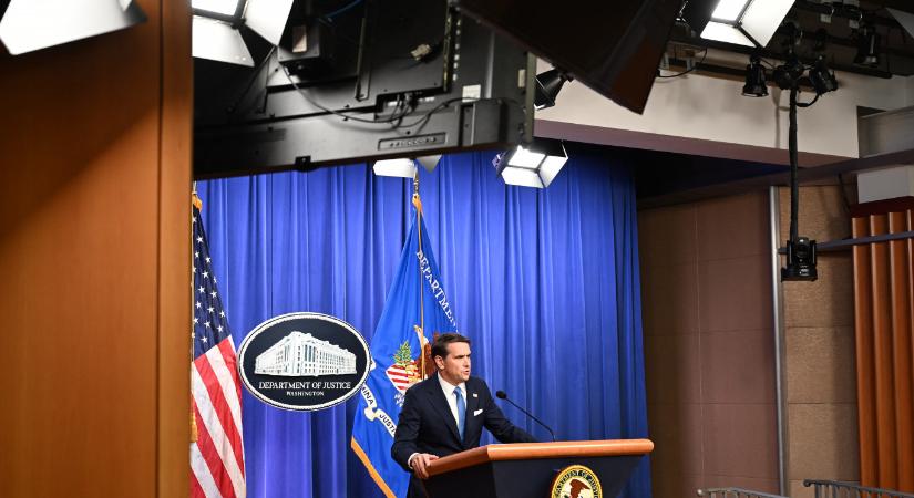 3 millió oldalnyi Epstein-aktát hozott nyilvánosságra az amerikai igazságügy-minisztérium