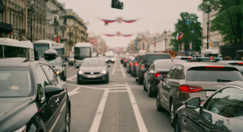 KRESZ-forradalom: Vége a büntetéseknek a járdán, és jön a nagy zebrás fordulat!