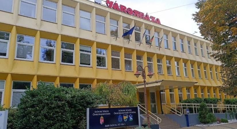 Nyilatkozatháború a siófoki Lidl-ügyről