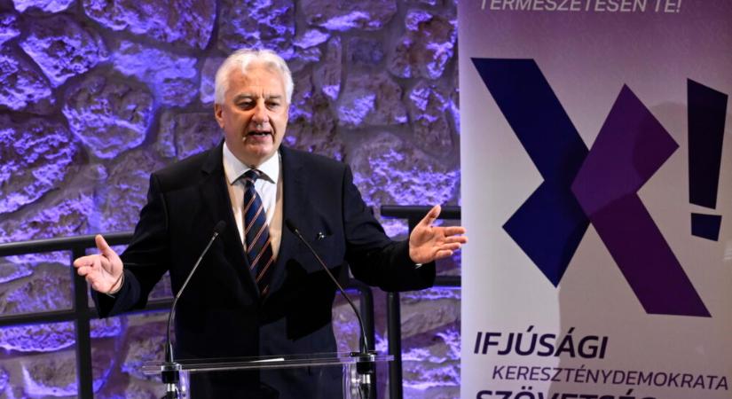 Semjén Zsolt: a KDNP az örök értékek képviselője az itt és most világában