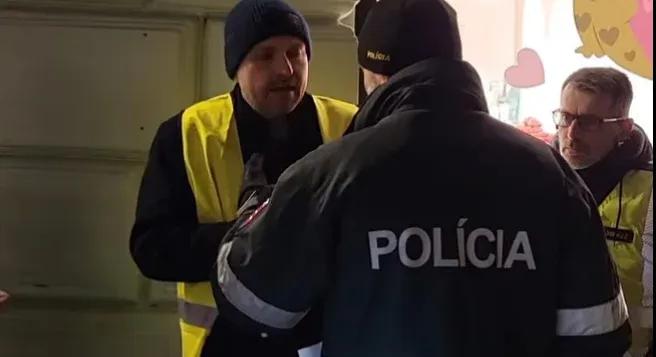 Elvittek a rendőrök egy felvidéki magyar politikust a Beneš-dekrétumok elleni pozsonyi tüntetésen