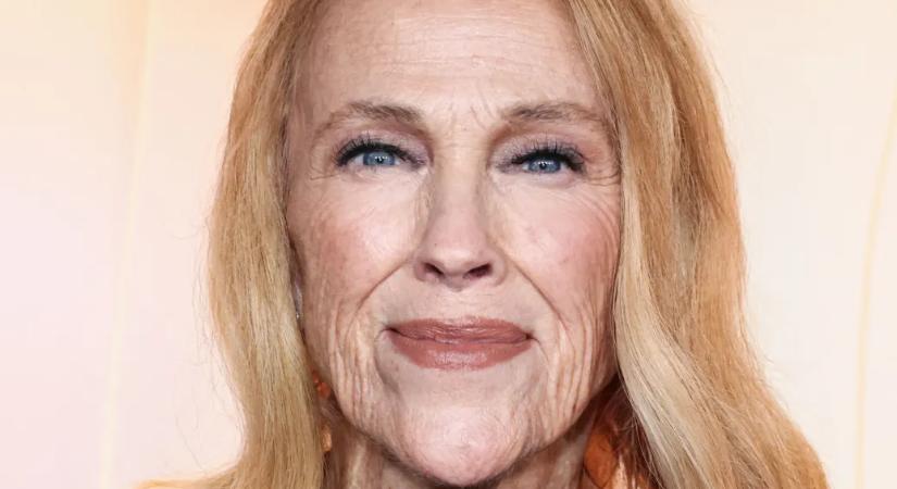 71 éves korában meghalt Catherine O'Hara színésznő, Kevin McCallister anyukája