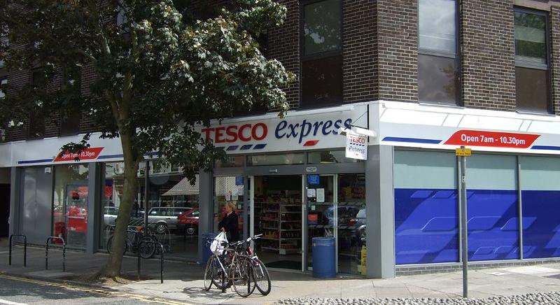 380 munkahelyet szüntet meg a Tesco az Egyesült Királyságban