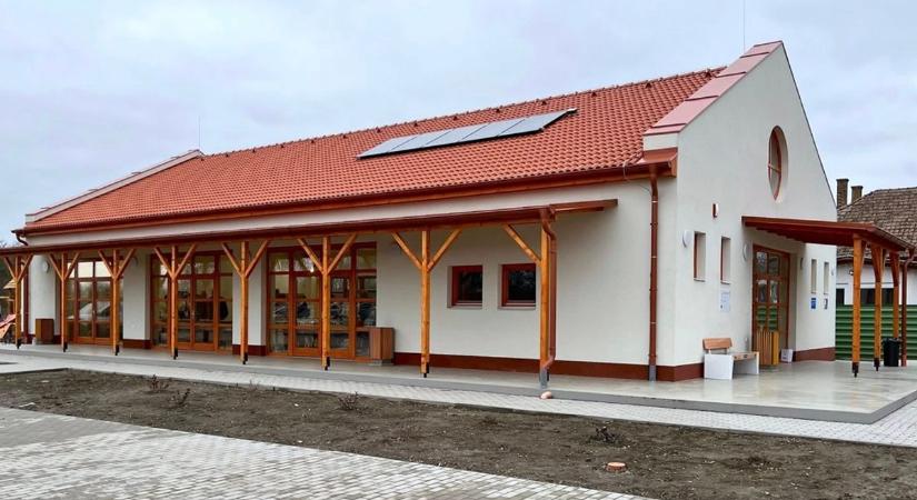 Új művelődési házat adtak át Csökölyben