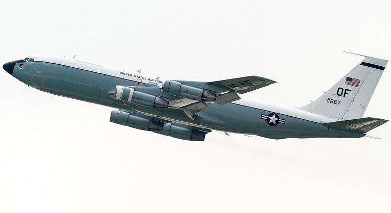 Pattanásig feszült a helyzet a Közel-Keleten, az Egyesült Államok útnak indította ritka nukleáris gépét