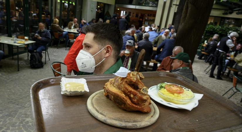 Kipróbálná a ketogén diétát? Erről a veszélyről mindenképp tudnia kell