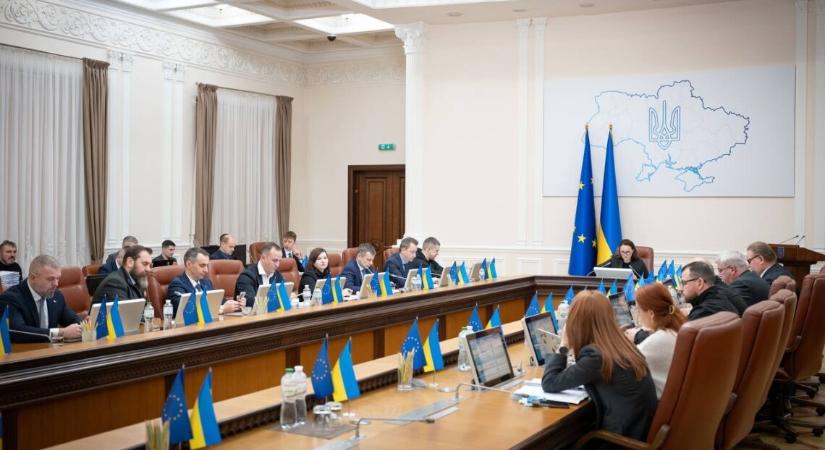 A kormány 800 millió hrivnyát különített el a SzvitloGyim program első szakaszára