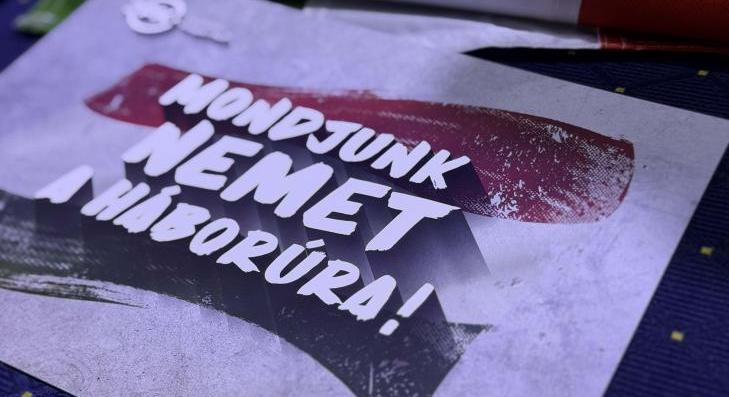 Háborúellenes Gyűlés Hatvanban 