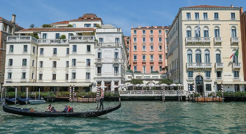 Kitehetik a megtelt táblát Olaszországra