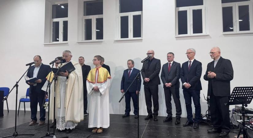 Soltész Miklós: a béke reményének át kell hatnia gondolatainkat, szívünket és tetteinket