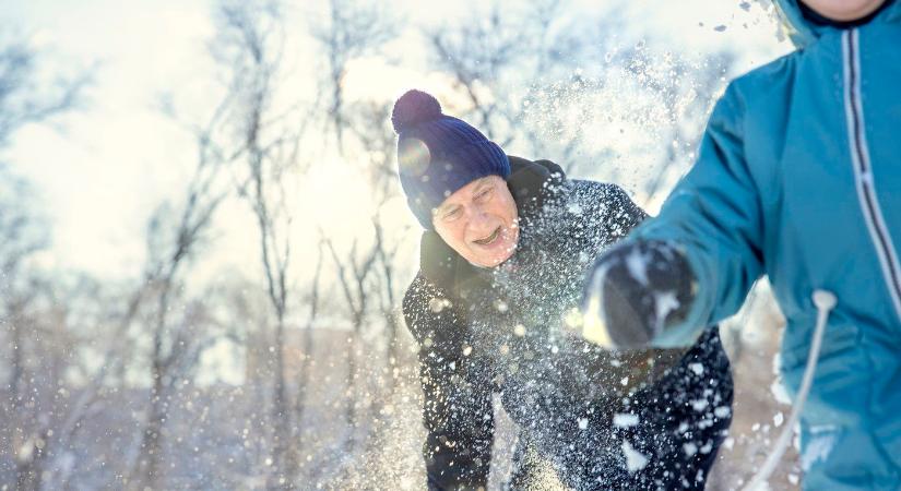 4 hatalmas pötty jelent meg a térképen, itt esik a legtöbb hó a hétvégén hazánkban, lehet készülni