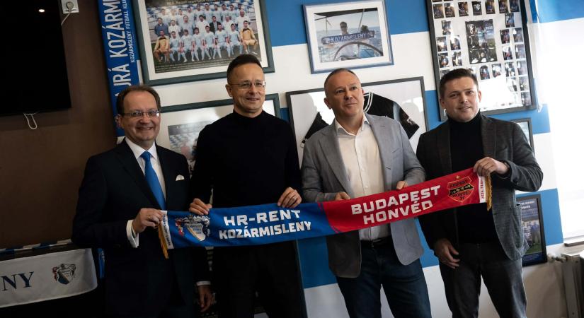 Szijjártó Péter: a Honvéd és az FTC közösen kifizeti a csíkszeredai futballcsapatra kirótt büntetést