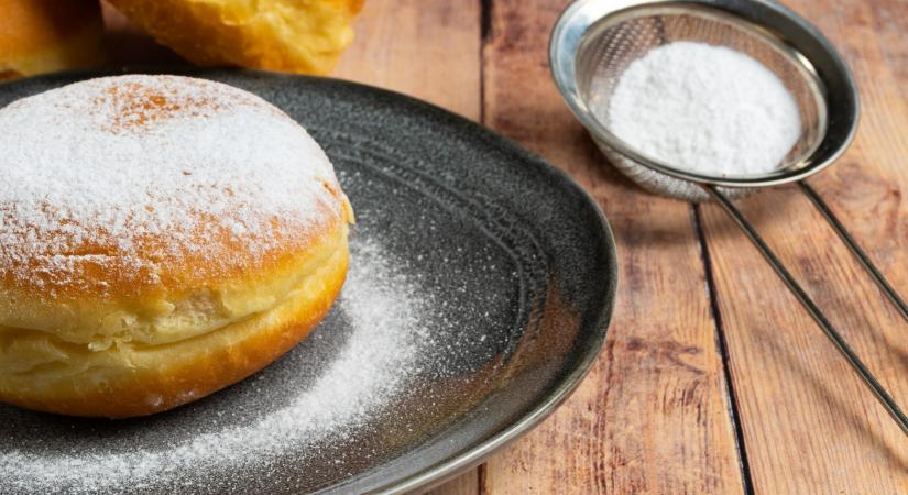 Így készül a legfinomabb házi szalagos fánk