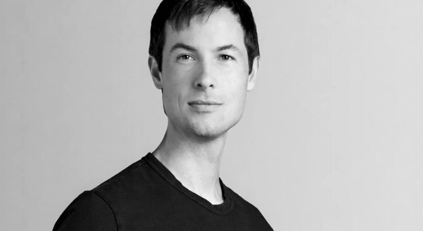 A betegség elvette az apját, Steve Jobs fia most legyőzné a rákot. Van rá 463 millió dollárja, de többet akar