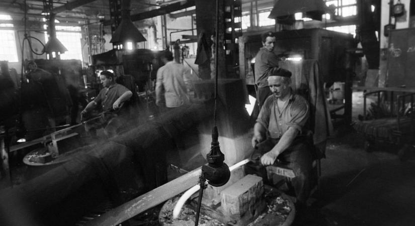 Retró fotókon a szentgotthárdi kaszagyár: így lett világhírű a magyar penge