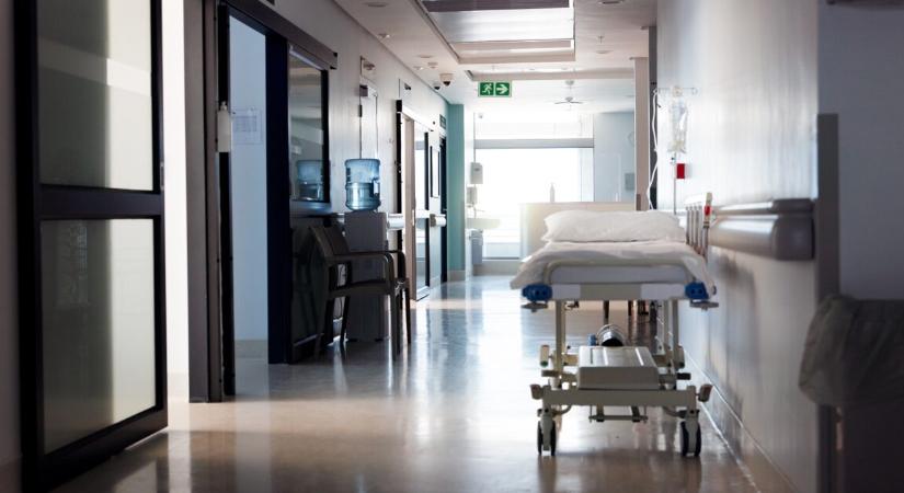 22 diákkal rohantak kórházba az iskolai ebéd után – nyomoz a rendőrség