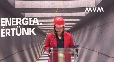 „Ajka a magyar gazdaság egyik erőközpontja” – Hibrid erőművel erősítik a város ipari pozícióját (ajkaiszo.hu)