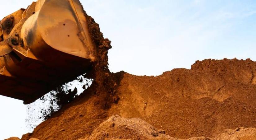 Előkerült a honfoglalók kincse, földmunkagépek tettek benne óriási kárt