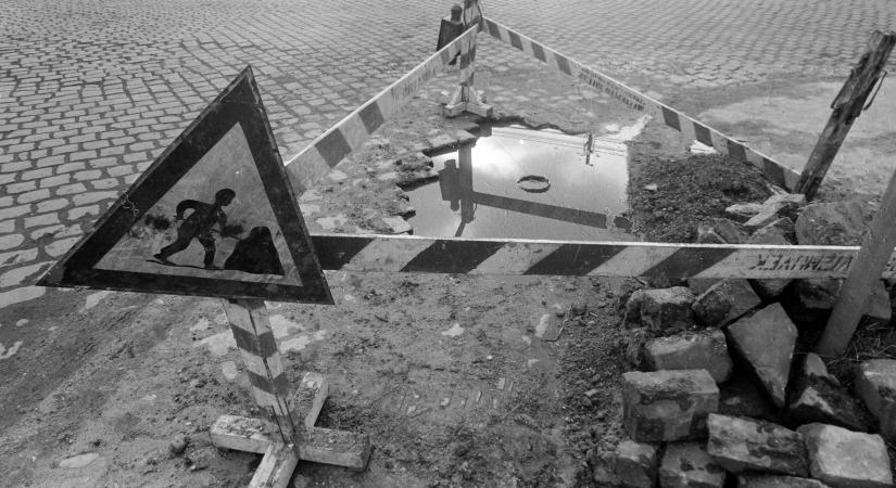 Ilyen volt régen a kátyúhelyzet Magyarországon