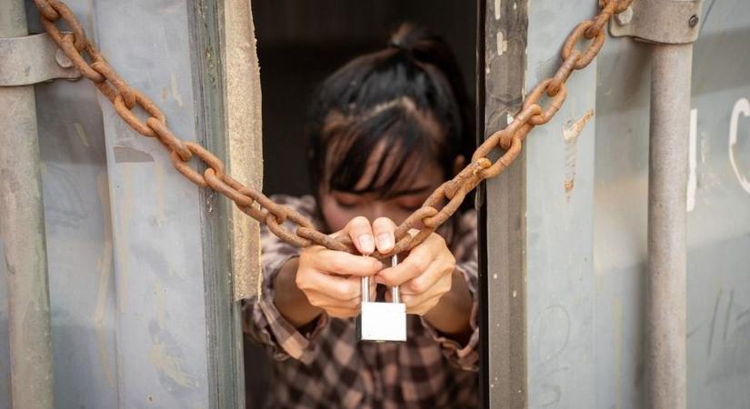 Jobb élet ígéretével indult, végül bezártság és bántalmazás lett belőle