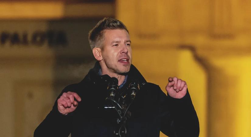 Ez a Tisza szeretetországa? Bűnözőket vezényeltek a Lázárinfóra