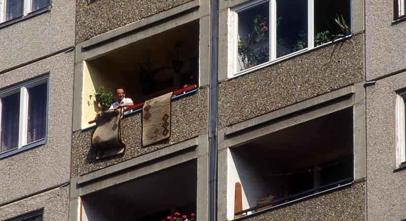 Így születtek a most reneszánszukat élő budapesti panelházak – Galéria