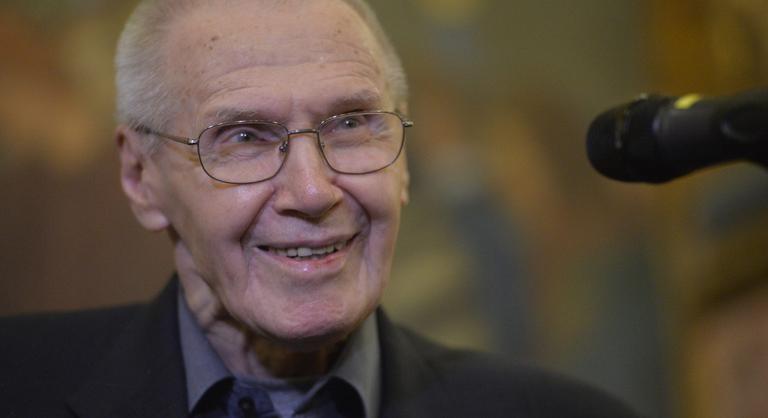 Az idén százéves Kurtág György bemutatja a hosszú élet receptjét