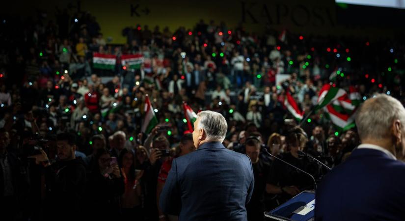 Orbán Viktor a hatvani háborúellenes gyűlésen szólal fel – ÉLŐ a Mandineren