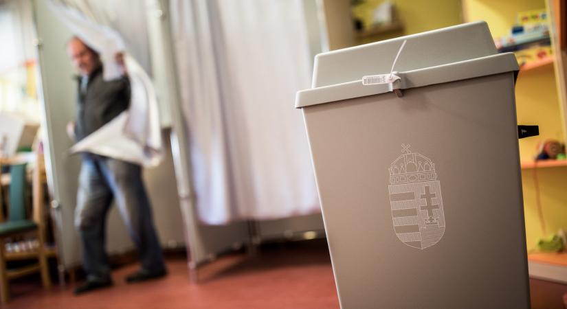 Már most megmondta a hitelminősítő elemzője, ki nyeri a magyarországi országgyűlési választást 2026-ban