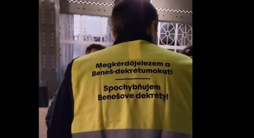 Orosz Örs: Kint vagyok!