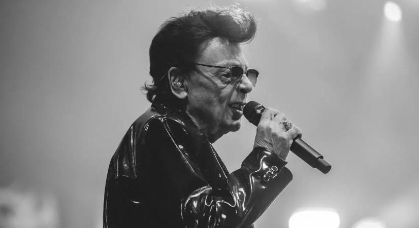 Műsorváltozás: nagy klasszikussal emlékeznek a tévécsatornák Fenyő Miklósra