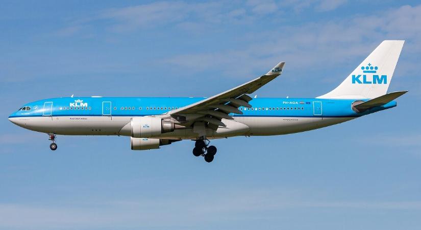 Dráma a levegőben – riasztást adott le egy utasszállító repülőgép Franciaország felett