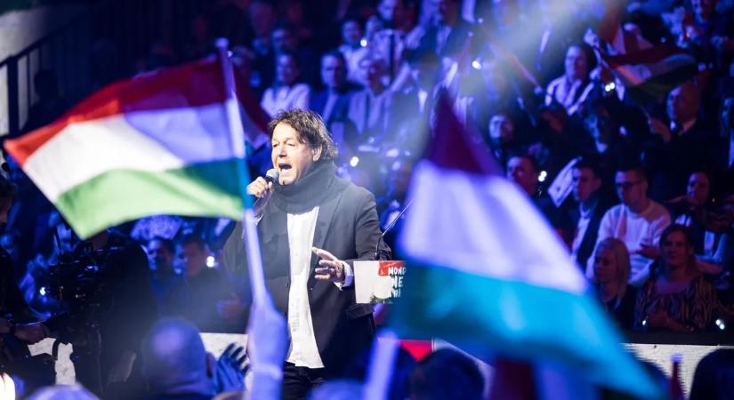 Óriási sikert aratott Hevesi Tamás a Háborúellenes Gyűlésen