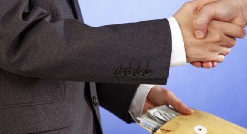 Pénzért engedte át a gazdatanfolyam hallgatóit