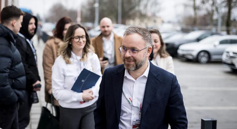 Orbán Balázs a Háborúellenes Gyűlésen: világrendszerváltás van, cselekednünk kell! Nem ukrán jólétet akarunk, hanem magyart