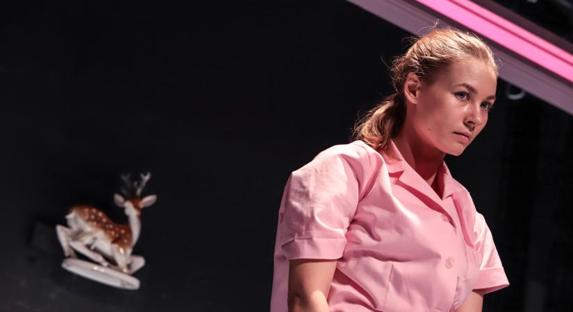 100 éves az Édes Anna – Utoljára látható az Örkény Színházban Zsigmond Emőke főszereplésével