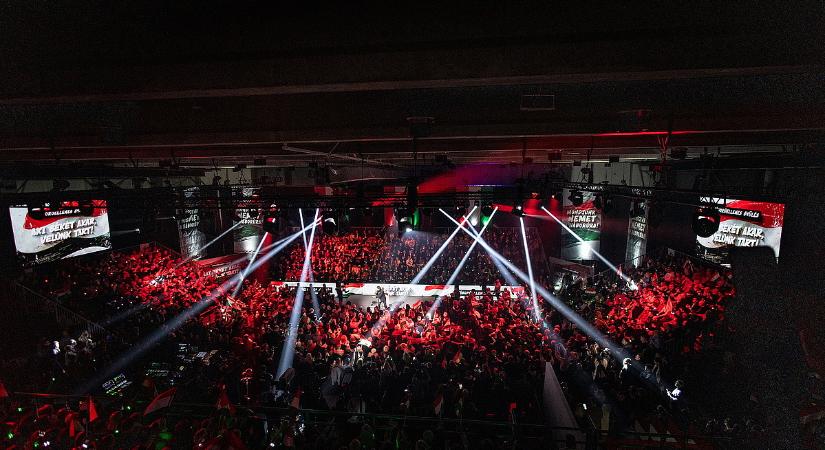 Orbán Viktor: Felélesztjük a Rábát, jön a magyar teherautógyártás