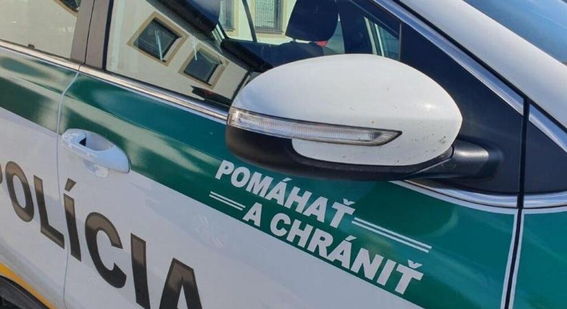 Dunába ugrott a hídról egy 26 éves nő, kimentették