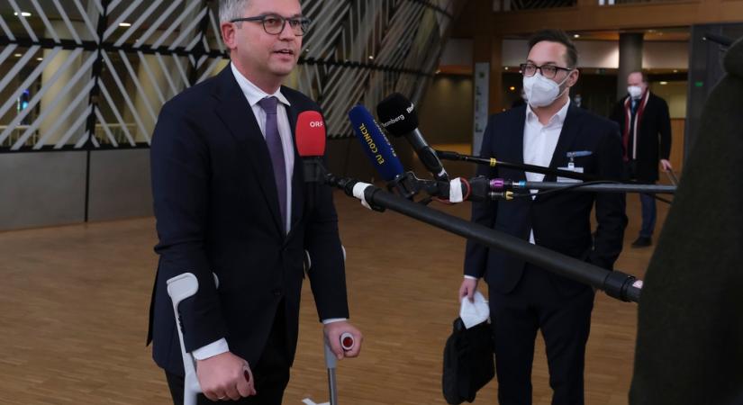 Migrációügyi biztos: Még nem tartunk ott