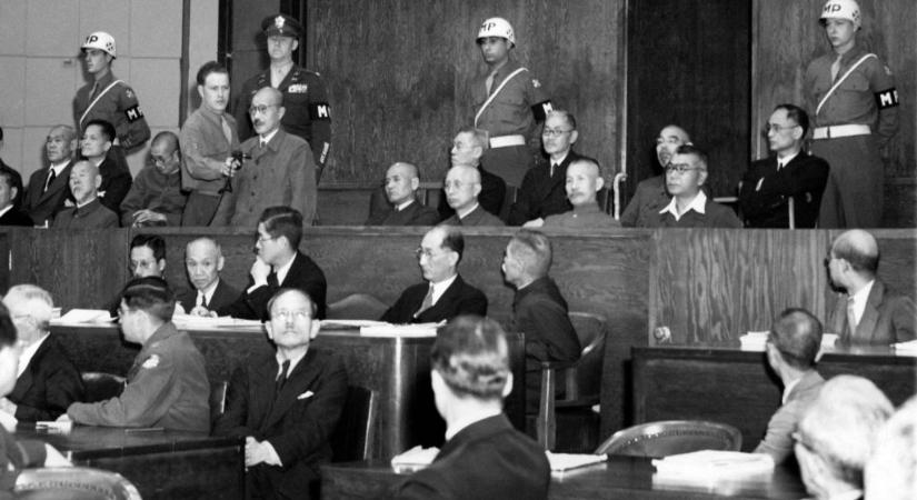 A császár megúszta, a kormányfőt kivégezték Japánban