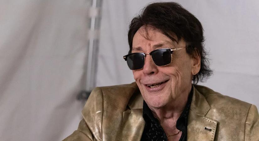 „Potyognak a könnyeim” - Fenyő Miklóstól búcsúznak a sztárok, Szandi, Curtis és Tóth Gabi is megszólalt