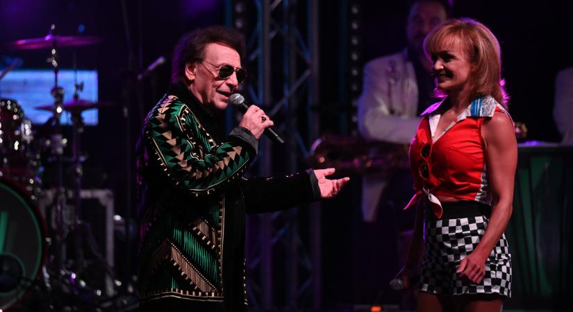 "Potyognak a könnyeim és nem akarom elhinni… " - Szandi megtörten emlékezett meg Fenyő Miklósról