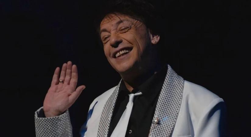 „Nincsenek szavak, csak a mérhetetlen fájdalom” – Szandi megrendítő szavakkal búcsúzik Fenyő Miklóstól